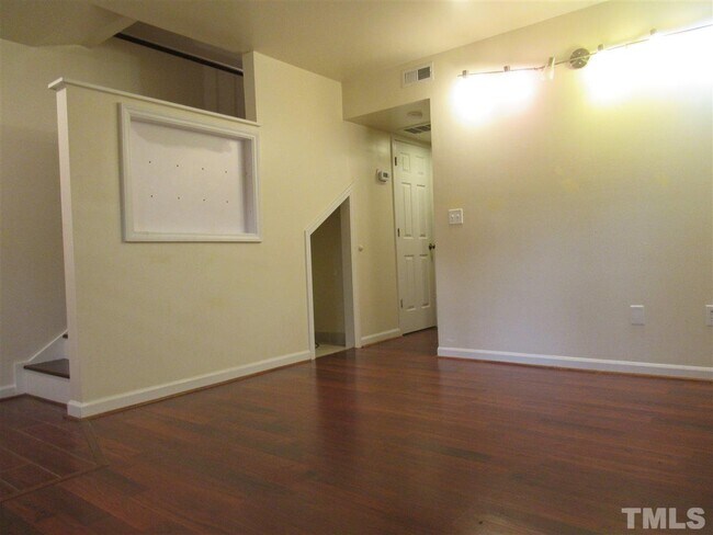 Building Photo - 107 Cooper Glen Pl