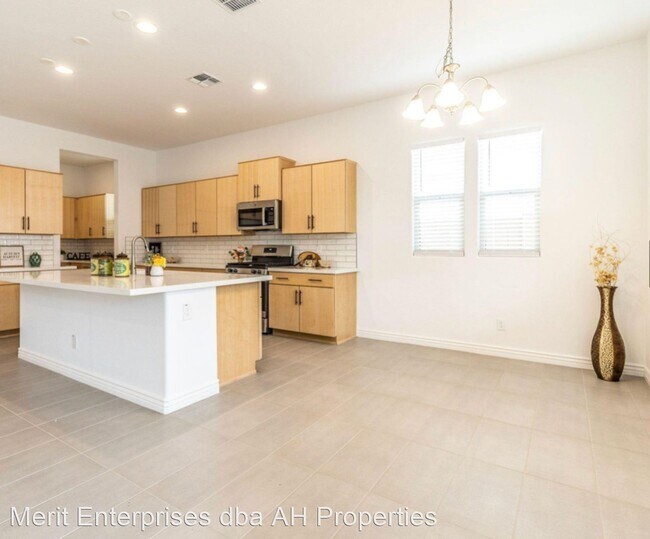 Foto del edificio - 5 br, 4 bath House - 21063 E MAYBERRY RD