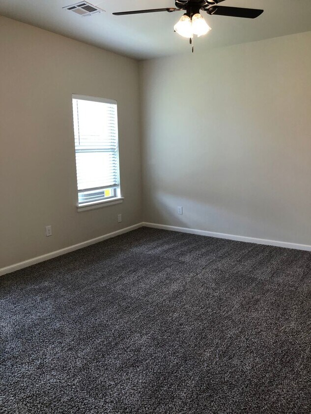 Primary Photo - 2 story duplex in Newcastle