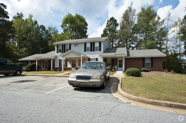 Pine Grove Apartments - Apartments in Palmetto, GA | Apartments.com