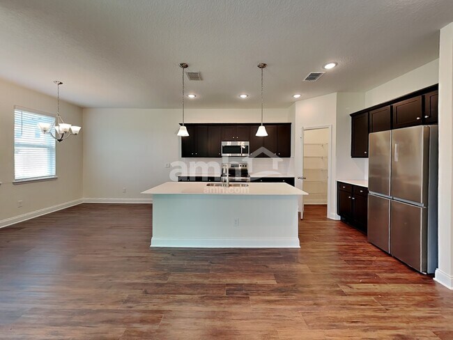 Building Photo - 6201 Little Blf Cir