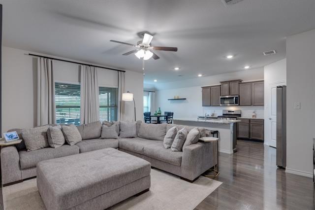 Foto del edificio - 1009 Branding Iron Ln