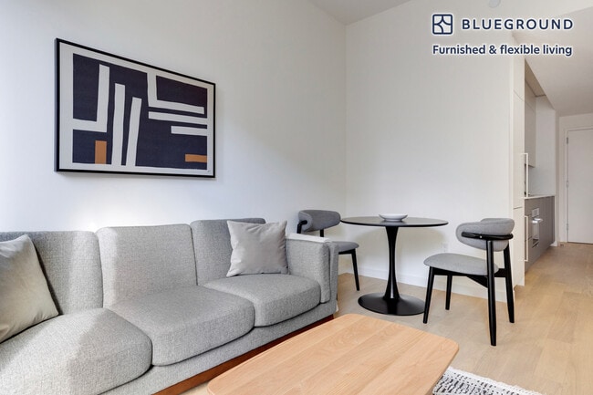 Foto del edificio - 244 W 29th St