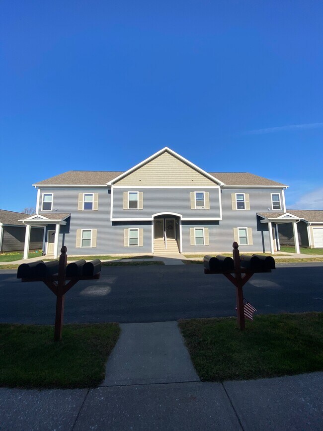 4 unit building, each unit is single level, 3 bedrooms, 2 bathrooms - 204 Betsinger Rd