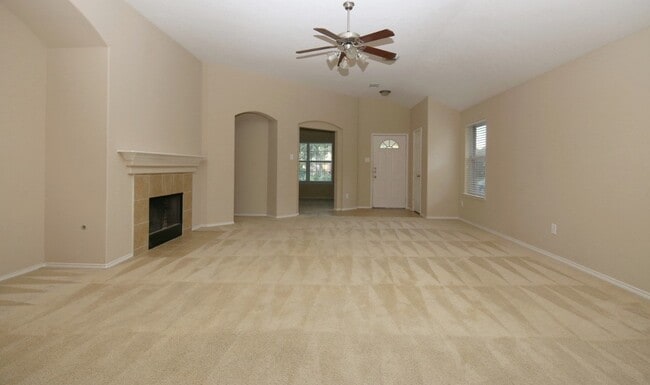 Building Photo - 14715 Country Rose Ln