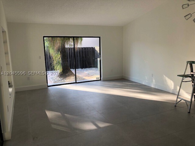 Building Photo - 9124 SW 112th Ct