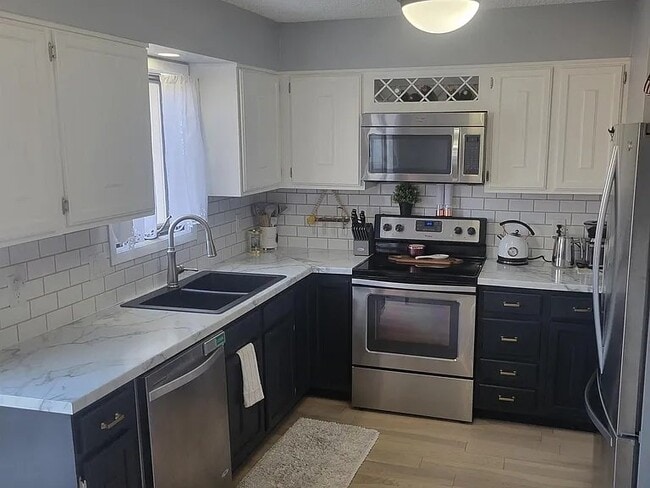 Foto del edificio - 2331 SW 18th St