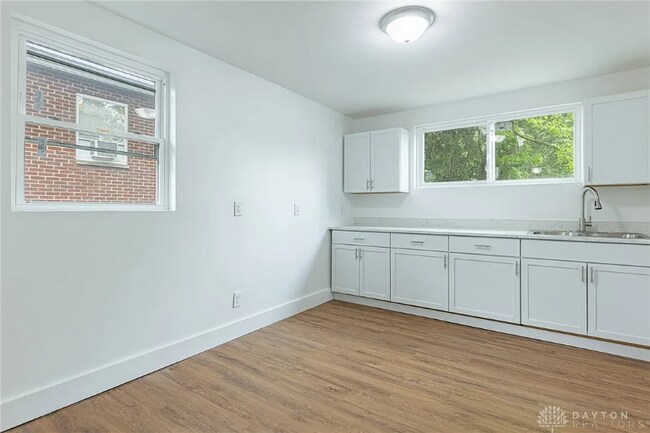 Foto del edificio - 19 Ridge Ave