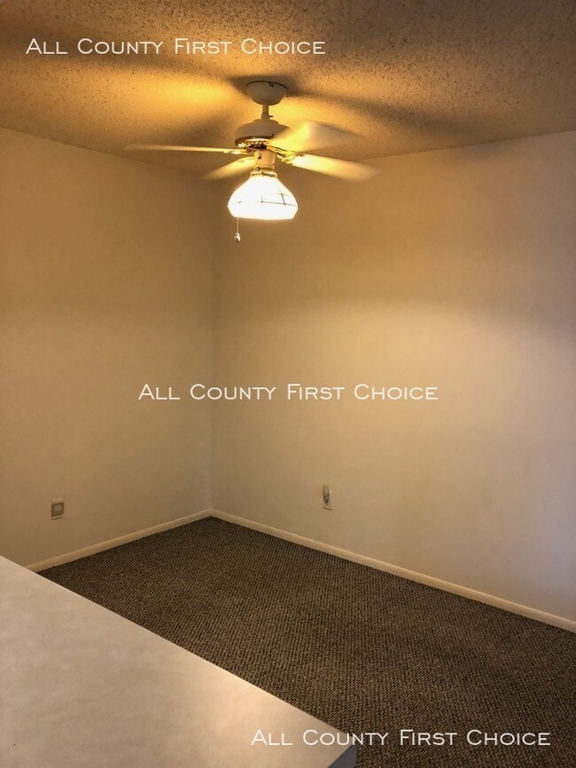 Cute 2/2 in Jamestown Condos Condo for Rent in Saint Petersburg, FL