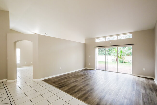 Building Photo - 13101 SW 17th Ct