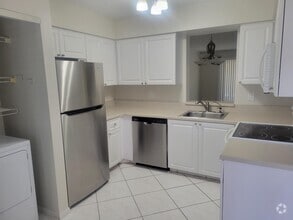Building Photo - 7301 Amberly Ln