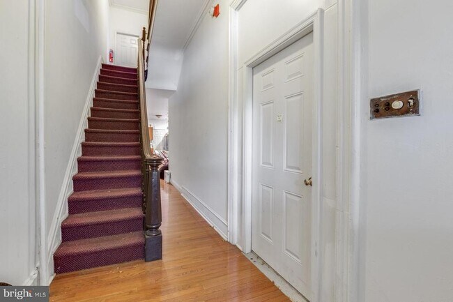 Foto del edificio - 3953 Baltimore Ave