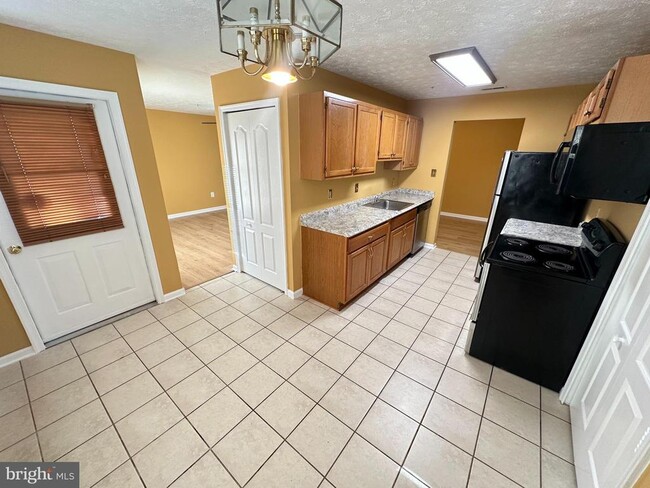 Foto del edificio - 11445 Deepwood Dr