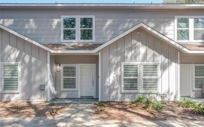 Building Photo - 12274 Wild Pine Dr