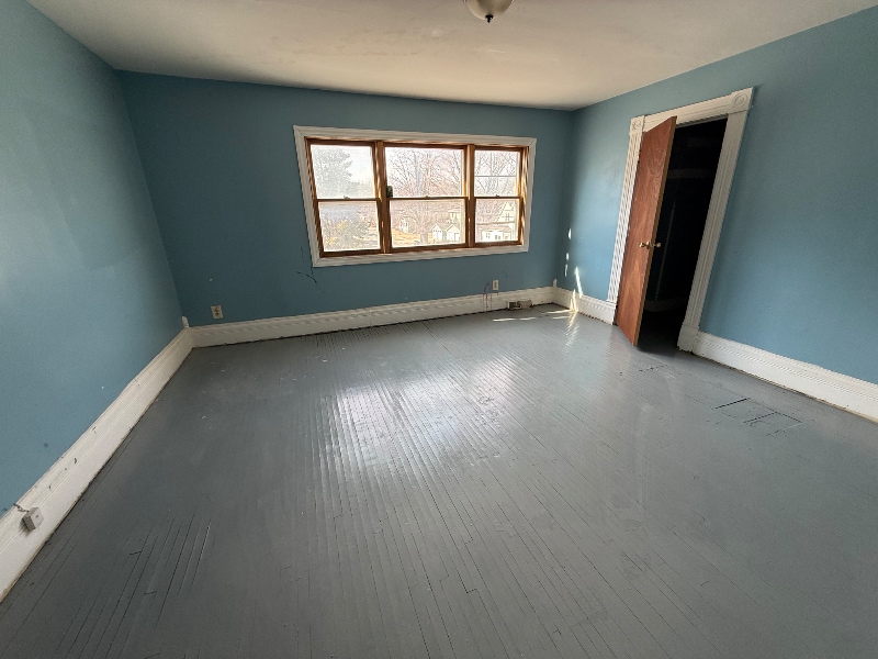 Building Photo - 903 44th St