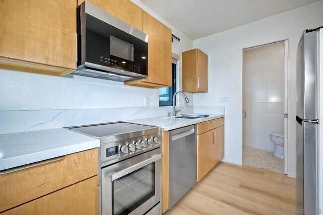 Foto del edificio - 747 Armada Terrace