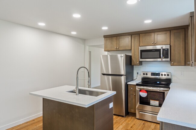 Foto del edificio - 12750 27th Ave NE