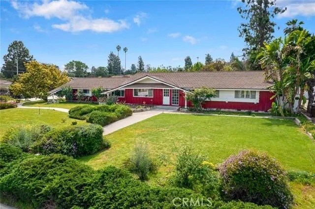 Building Photo - 15036 Los Robles Ave