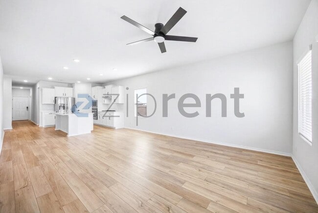 Foto del edificio - 7063 Sycamore Pass