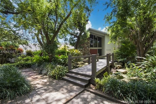 Foto principal - 5500 Oakwood Ln