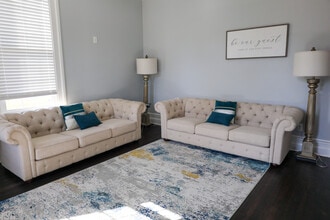 Building Photo - 1314 S Court St