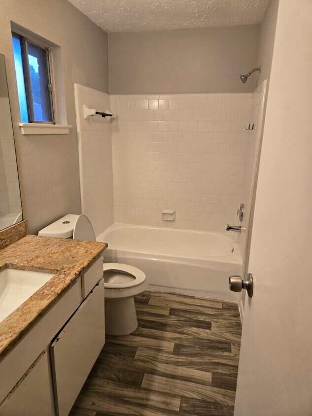 Foto del edificio - 7026 Foxfield Ln