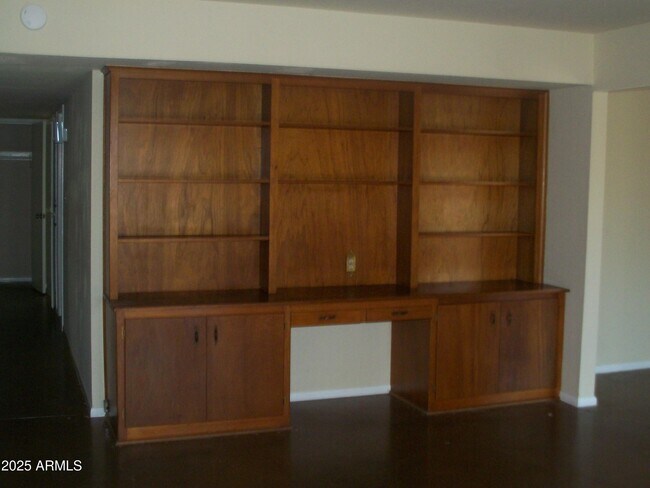 Foto del edificio - 3938 W Marlette Ave