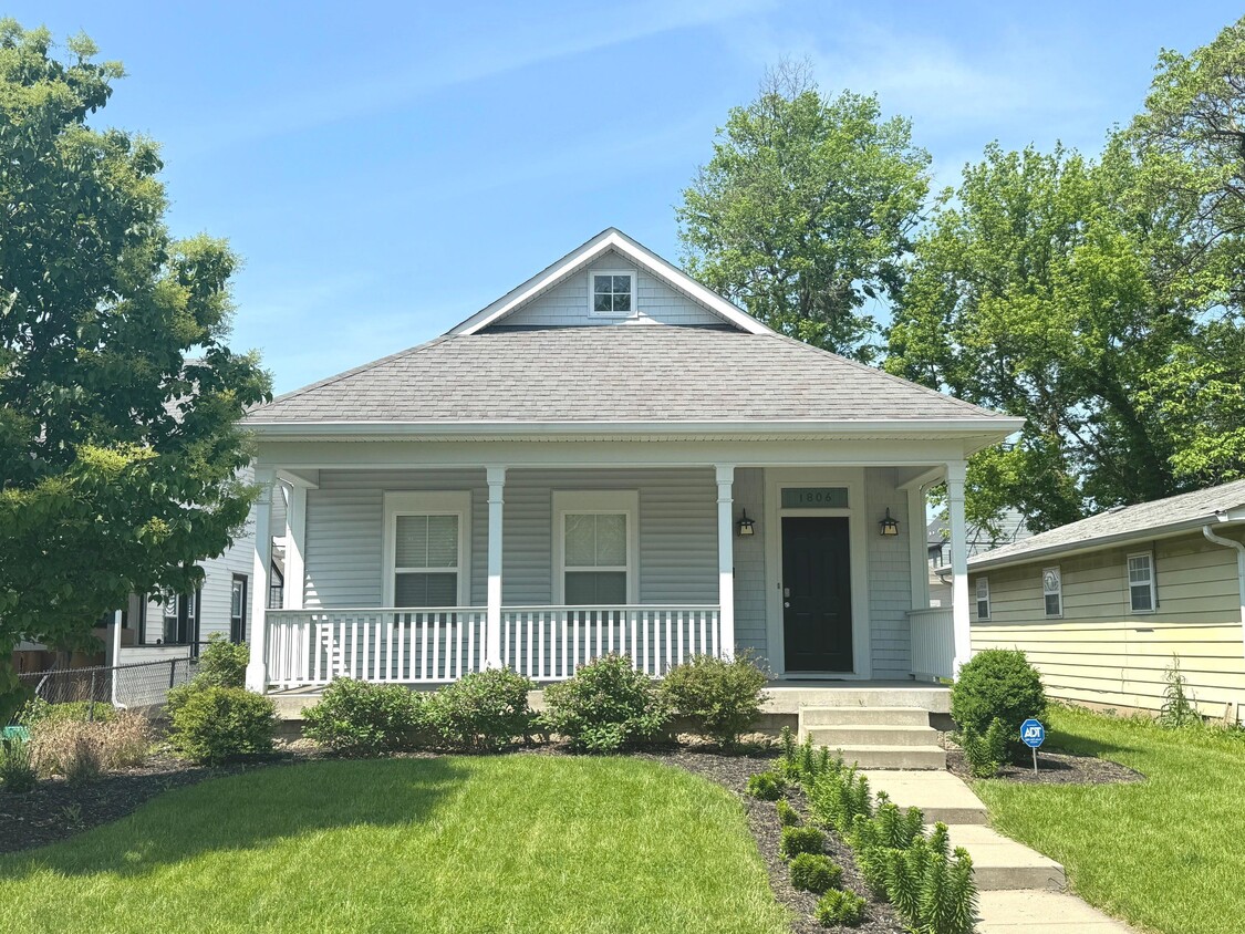 Primary Photo - 1806 Yandes St