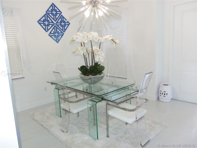 Foto del edificio - 4819 NW 51st Terrace