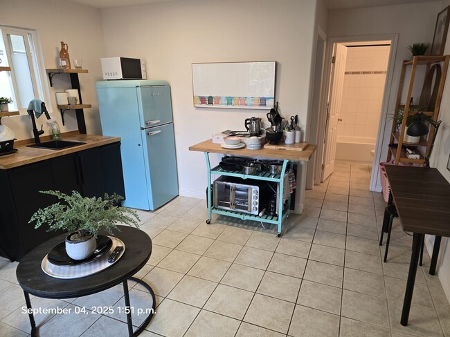 Photo du bâtiment - 759 E 51st Ave