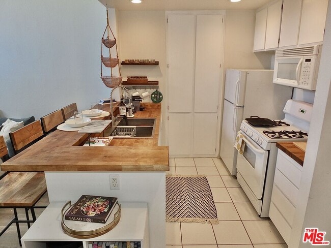 Foto del edificio - 826 Coriander Dr