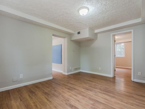 Foto del edificio - 1380 Glenwood Ave SE