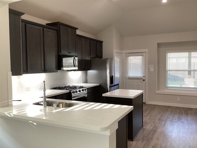 Foto del edificio - 7822 Ruth Ravine Ct