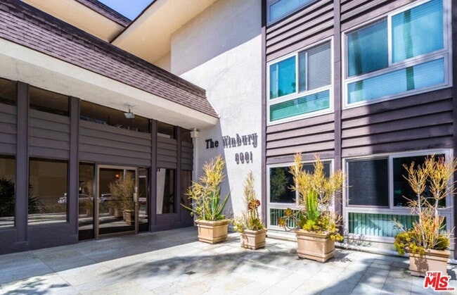 Foto del edificio - 6001 Canterbury Dr