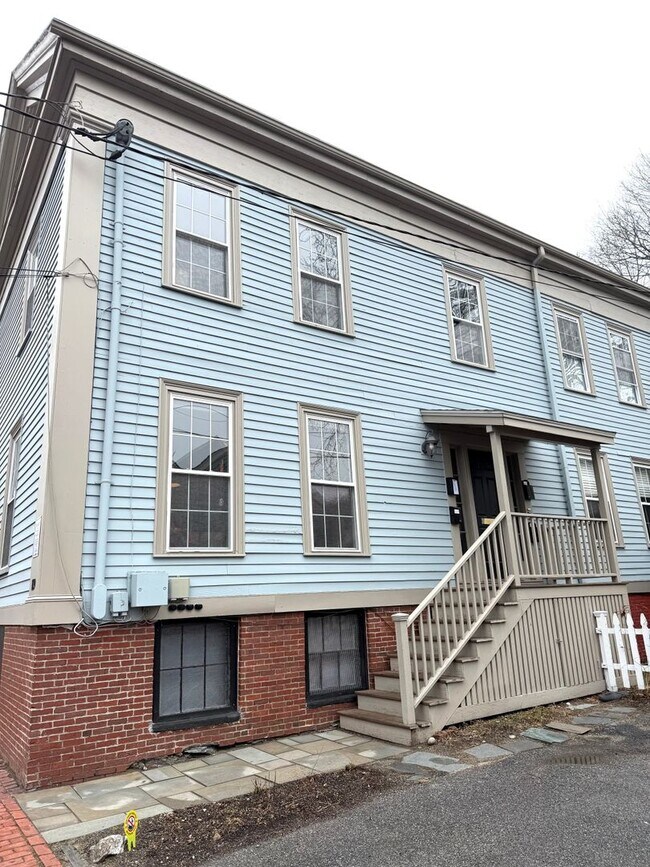Building Photo - Charming 2bed/2bath in Portland’s West End!