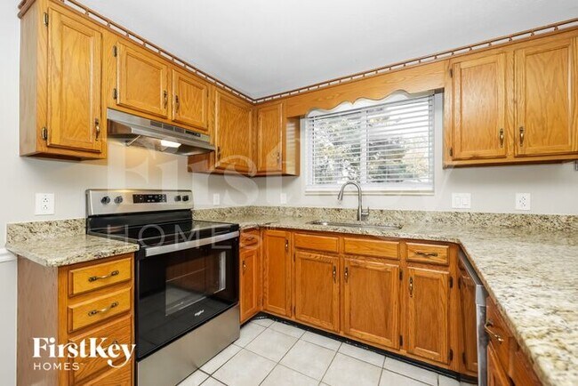 Building Photo - 1133 Burlingame Ct