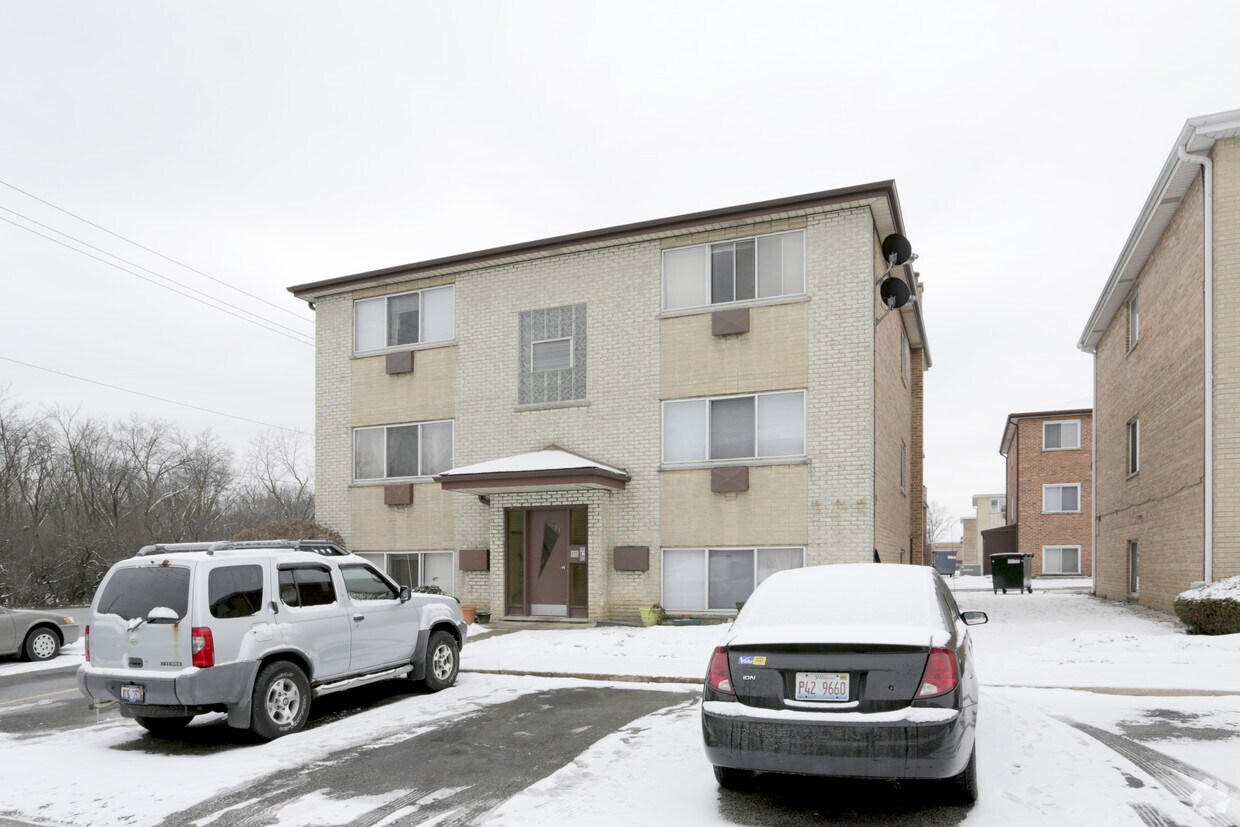 Primary Photo - 9201 Susy Ln