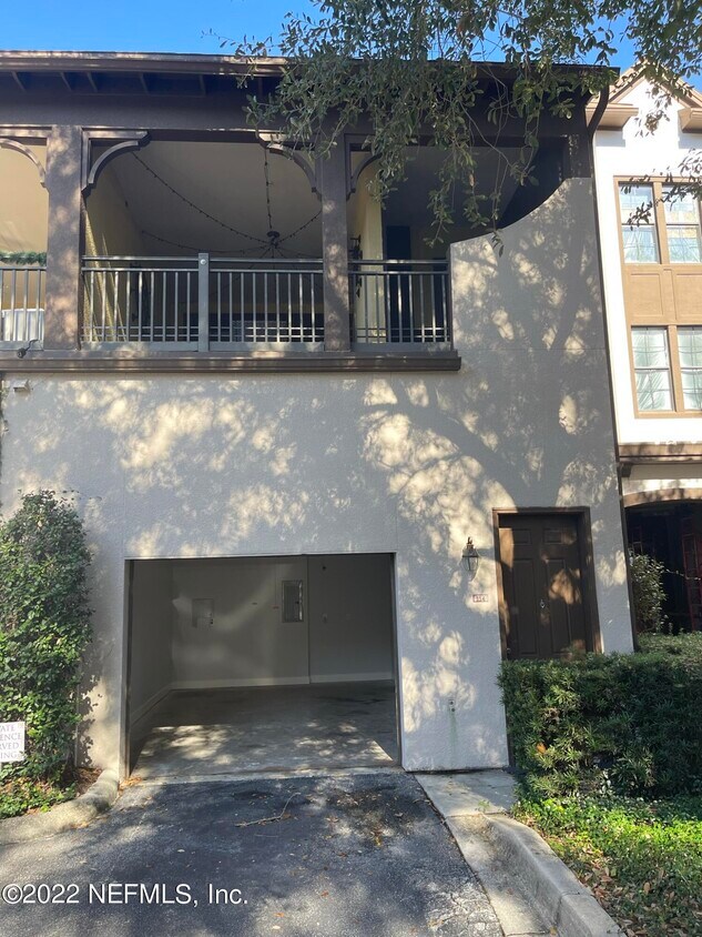 Foto principal - 9823 Tapestry Park Circle
