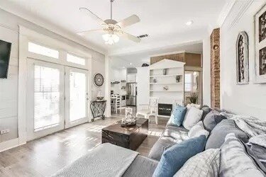 Photo - 1015 26th St Apartment