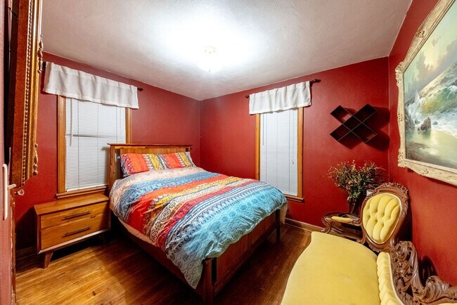 Foto del edificio - Charming 3brm/2ba house near Como Park!