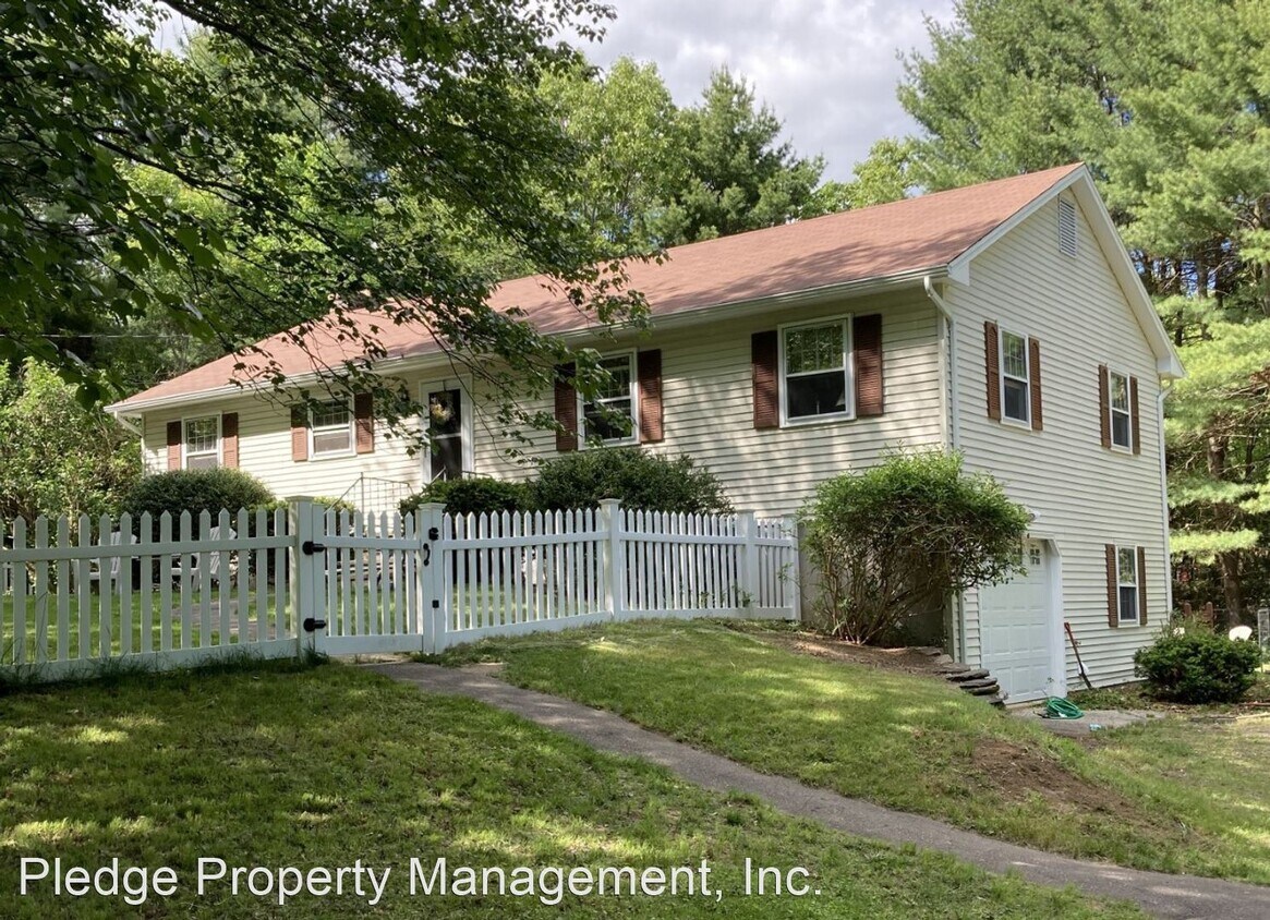 4 Br 2 Bath House 642 Storrs Rd House For Rent In Mansfield Ct Apartments Com