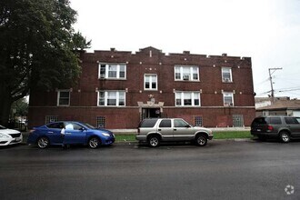 Building Photo - 3939 W Iowa St