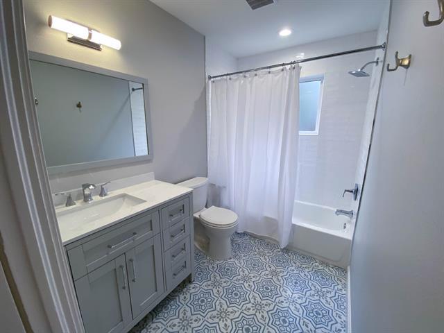 Foto del edificio - 5024 W University Blvd