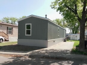 Building Photo - 16 Alma Ln