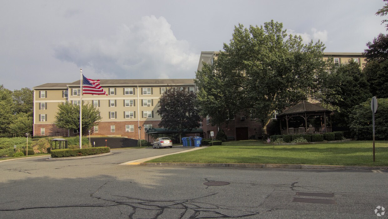 Logan Park Senior Living Apartments Braintree, MA