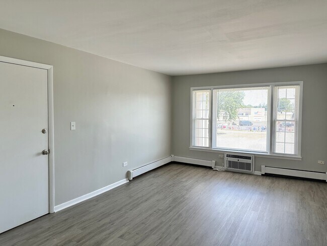 Foto del edificio - 3404 Maple Ave