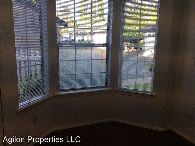 Foto del edificio - 2 br, 2 bath House - 23909 56th. Ct. S #F-4