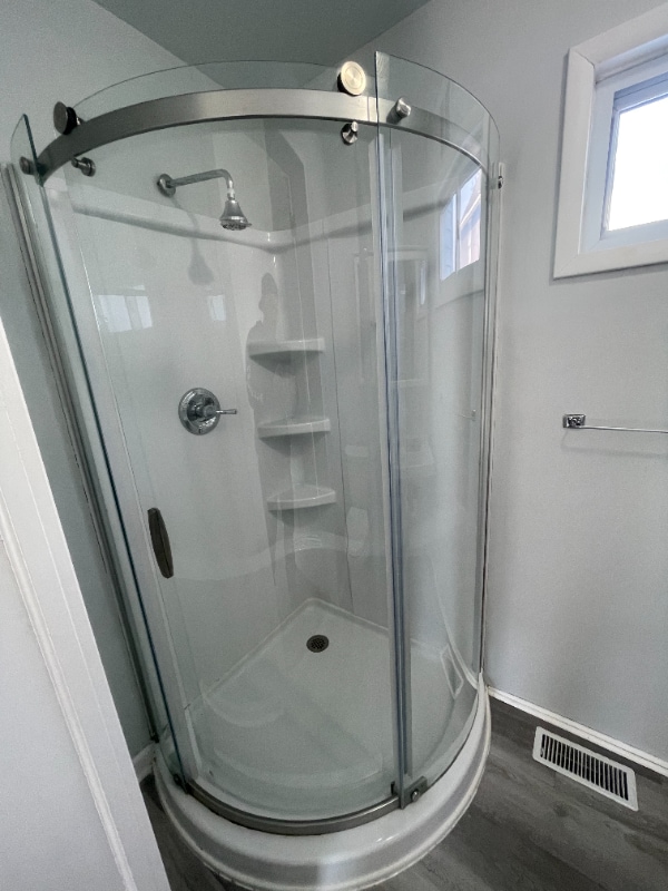 Foto del edificio - 221 N Davison St