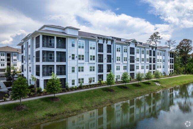 Building View - Botanic at Ingelside