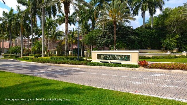 Foto del edificio - 6652 W Sample Rd